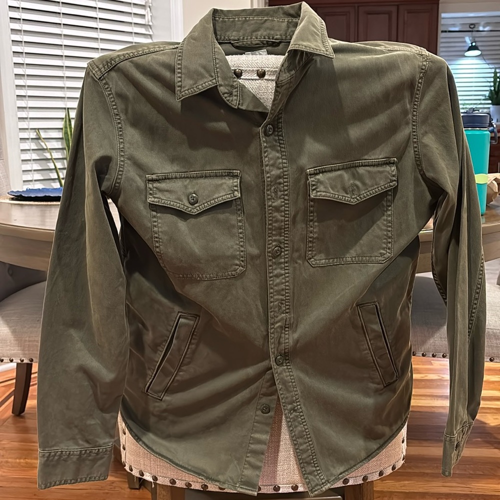 Mens Gap shirt jacket. New with tag.